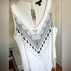 Apt. 9 Off White, Gold and Black Art Deco Embroidered Tank Top. Size S. EUC.